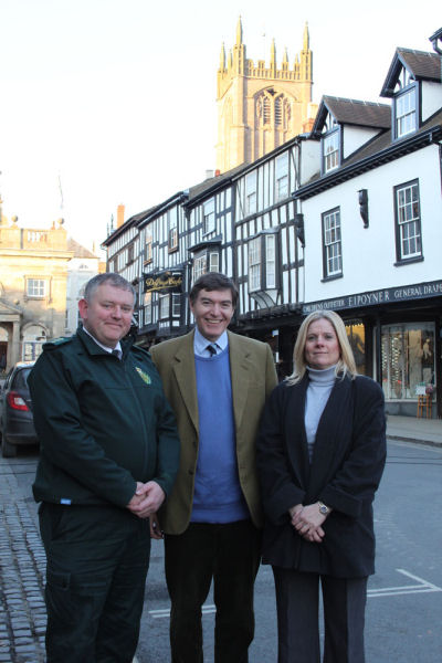 Pictured: Cliff Medlicott, Philip Dunne MP, Dawn Bush. Photo: West Midlands Ambulance Service. Pictured: Cliff Medlicott, Philip Dunne MP, Dawn Bush. Photo: West Midlands Ambulance Service.