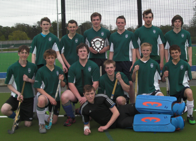The 2013 hockey team.