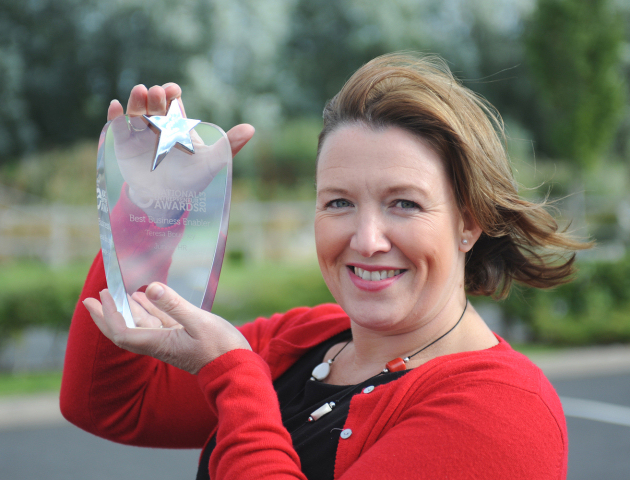 Teresa Boughey of Jungle HR with her national award.