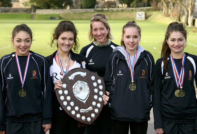 Girls’ Senior Team: Sophie Pelling, Lucie Cornwell-Lee, Coach Kait Weston, Tatty Hunt and Tory Mobley.