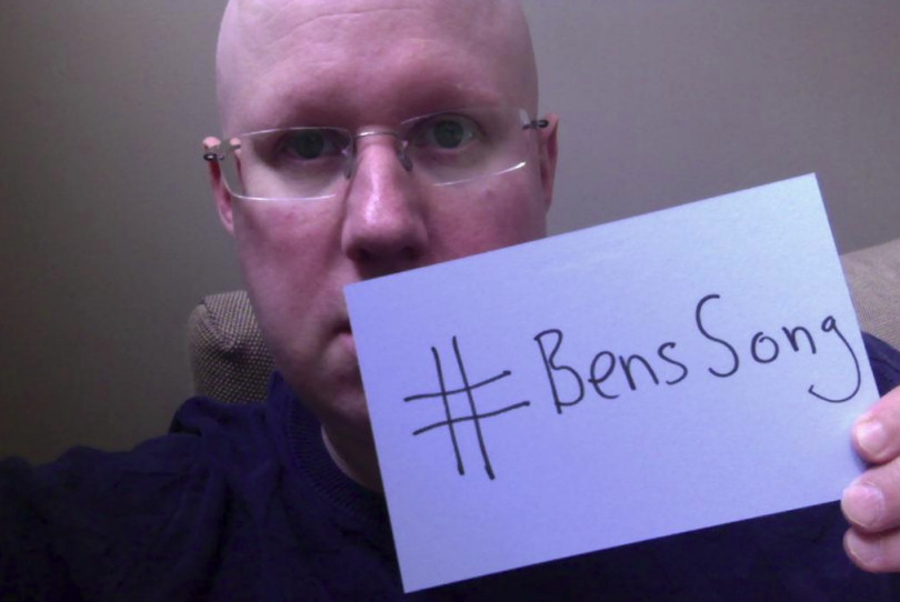 Comedian Matt Lucas retweeted the song’s video to his 859,000 followers on Twitter before he, too, posed for a selfie