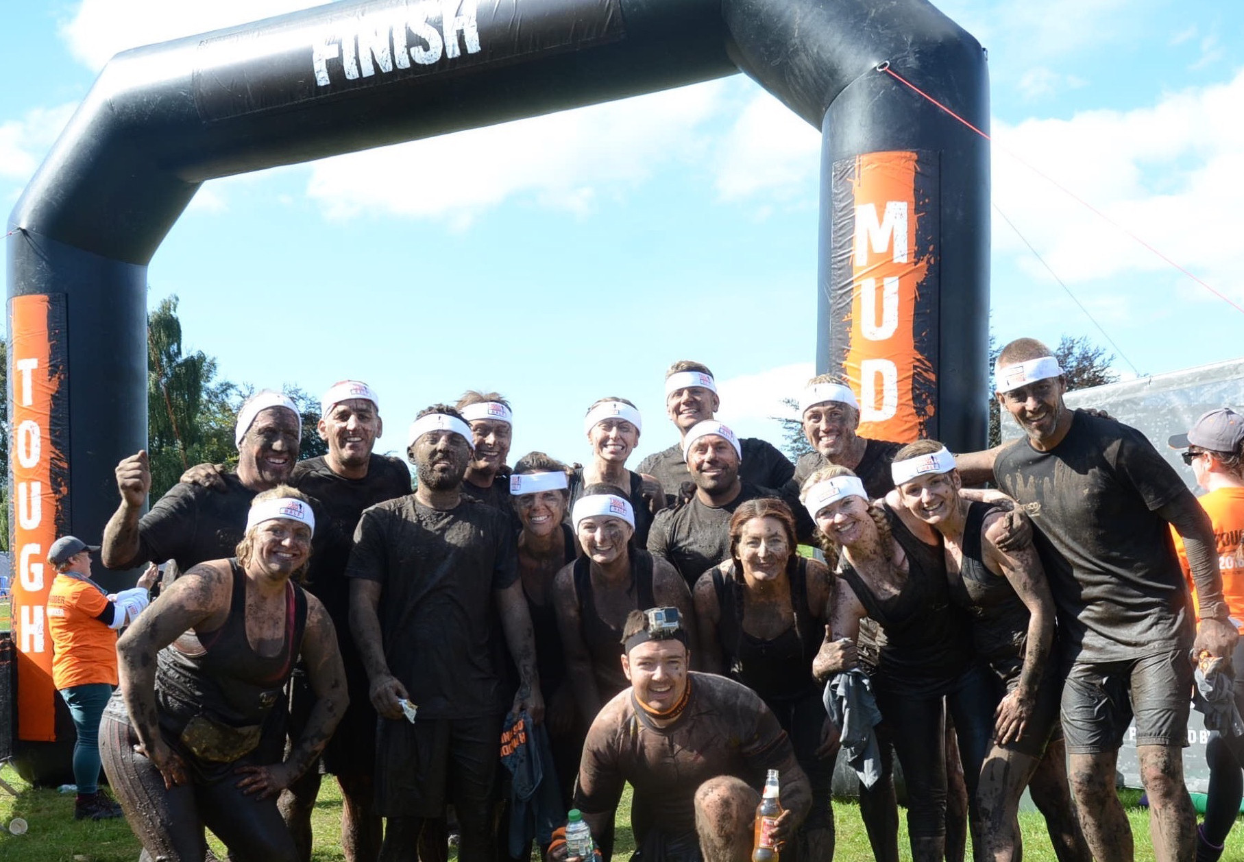 The Lyreco team after successfully finishing the Tough Mudder