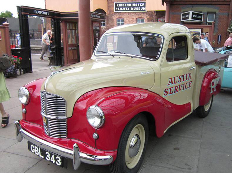 Around 150 vehicles from the 1920s up to the 2000's will be on display all along the line