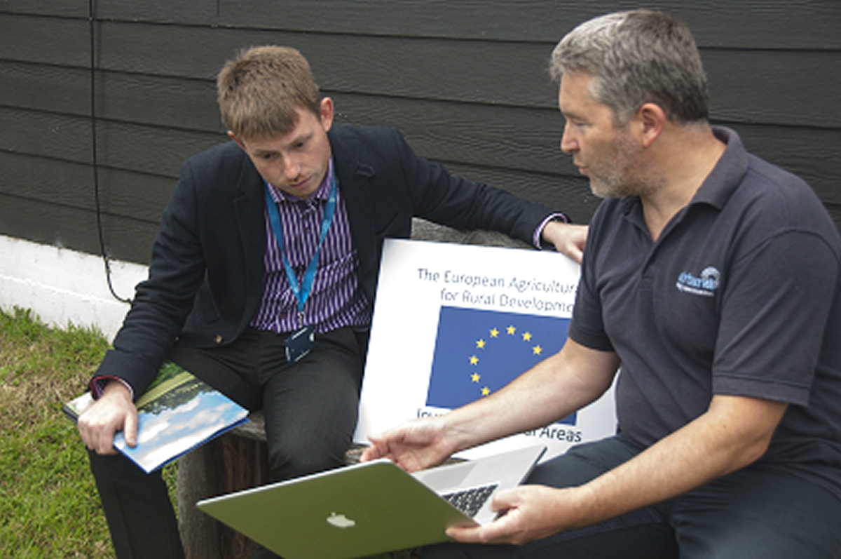 Cllr. Elliott Lynch (left) was recently briefed about RuralOptic by Red Peel, Director of Airband