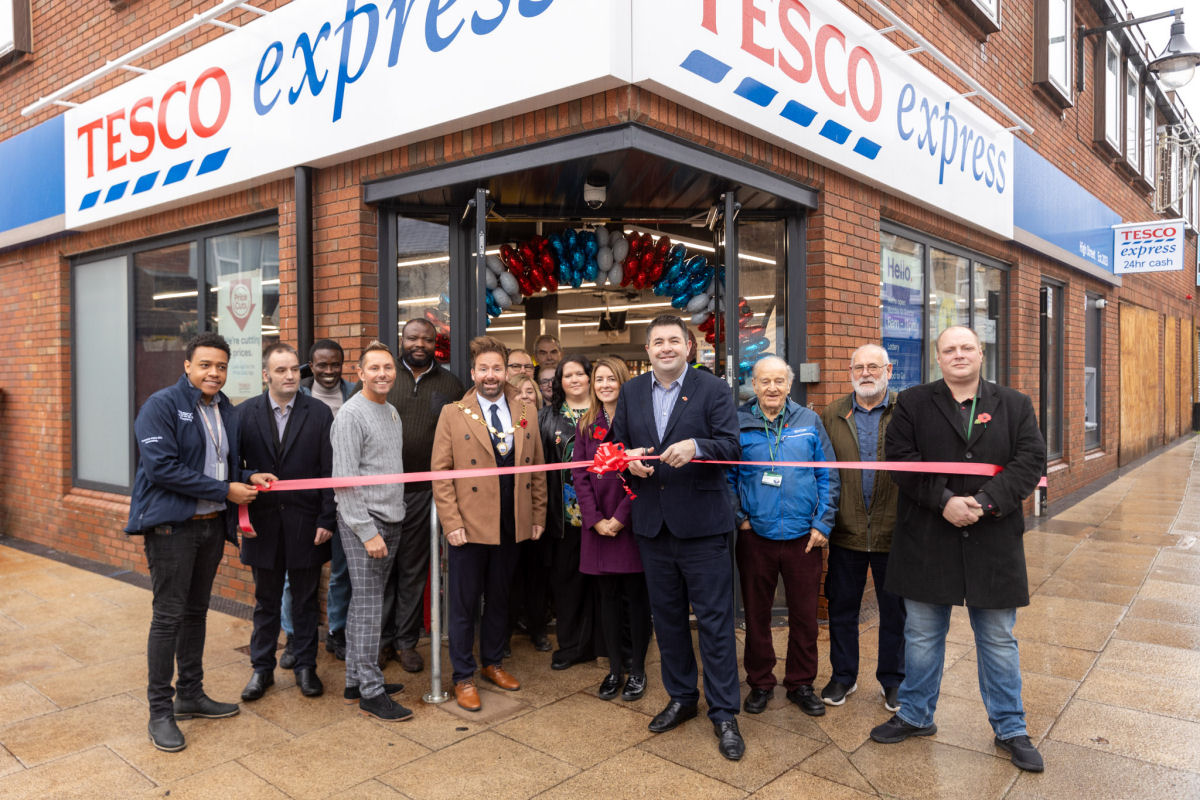 Telford & Wrekin Council Leader Councillor Shaun Davies with ward, town and parish councillors and the Tesco team