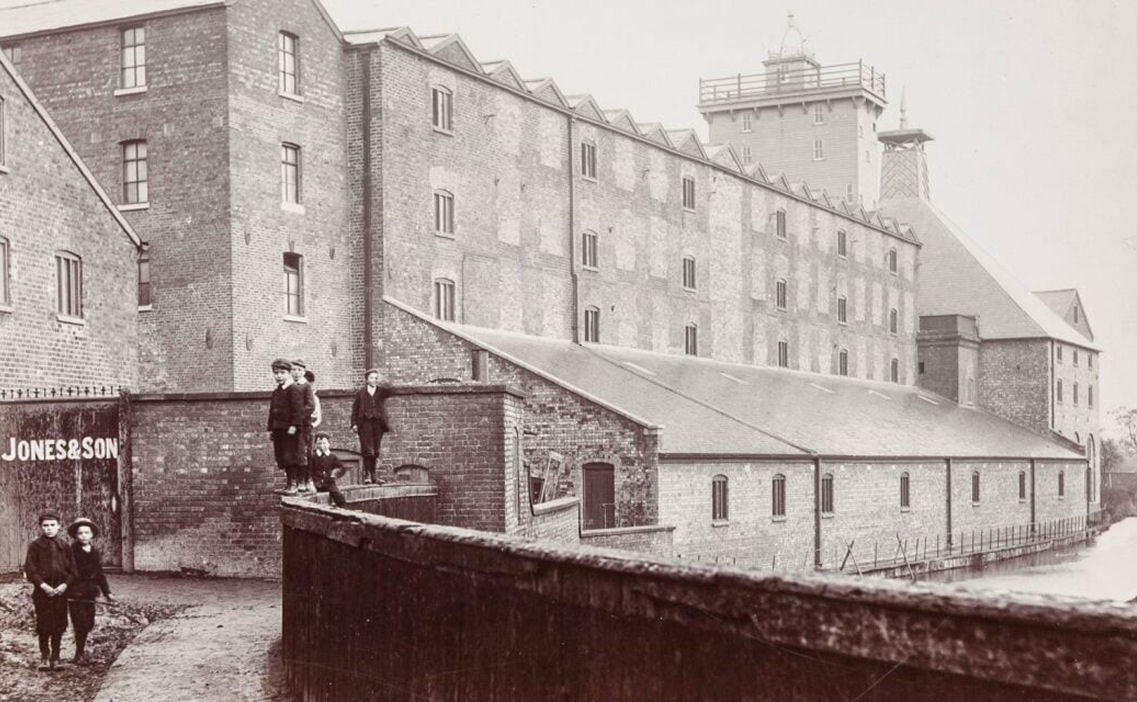 The free exhibition will celebrate the county’s and, particularly, Shrewsbury’s canal heritage